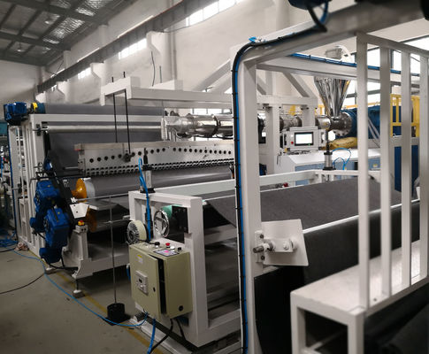 300 - 500kg/H 2M Carpet Backing Machine enduisant la ligne d'extrusion de bande