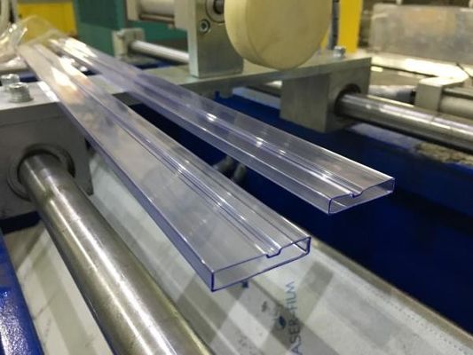 2 - ligne machine d'extrusion de profil de PVC de tube de 5M/Min IC d'extrusion de profil