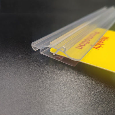 Chaîne de production en plastique de profil de PVC de cintre de bannière d'affiche 5M/Min