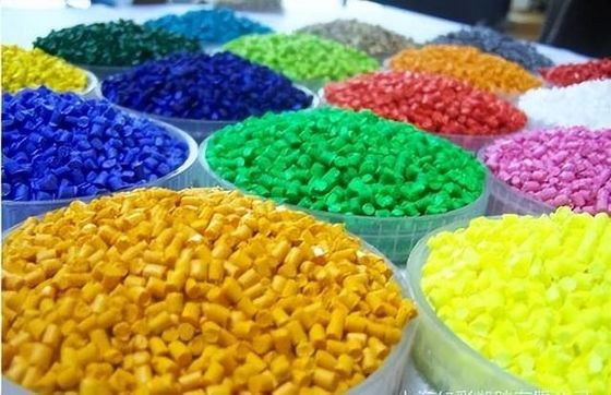Matériel en caoutchouc de bande de hauts d'élasticité granules de bande pour le lavabo de tasse de pli
